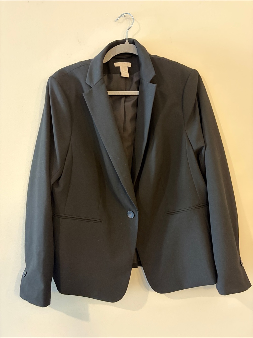 H&M Classic Black Women's Blazer - Tailored Single-Button Jacket